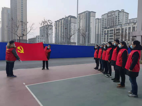 踐行偉大抗疫精神 向疫情風(fēng)暴中心再出發(fā)——2022年1月13日經(jīng)開集團(tuán)抗疫紀(jì)實(shí)